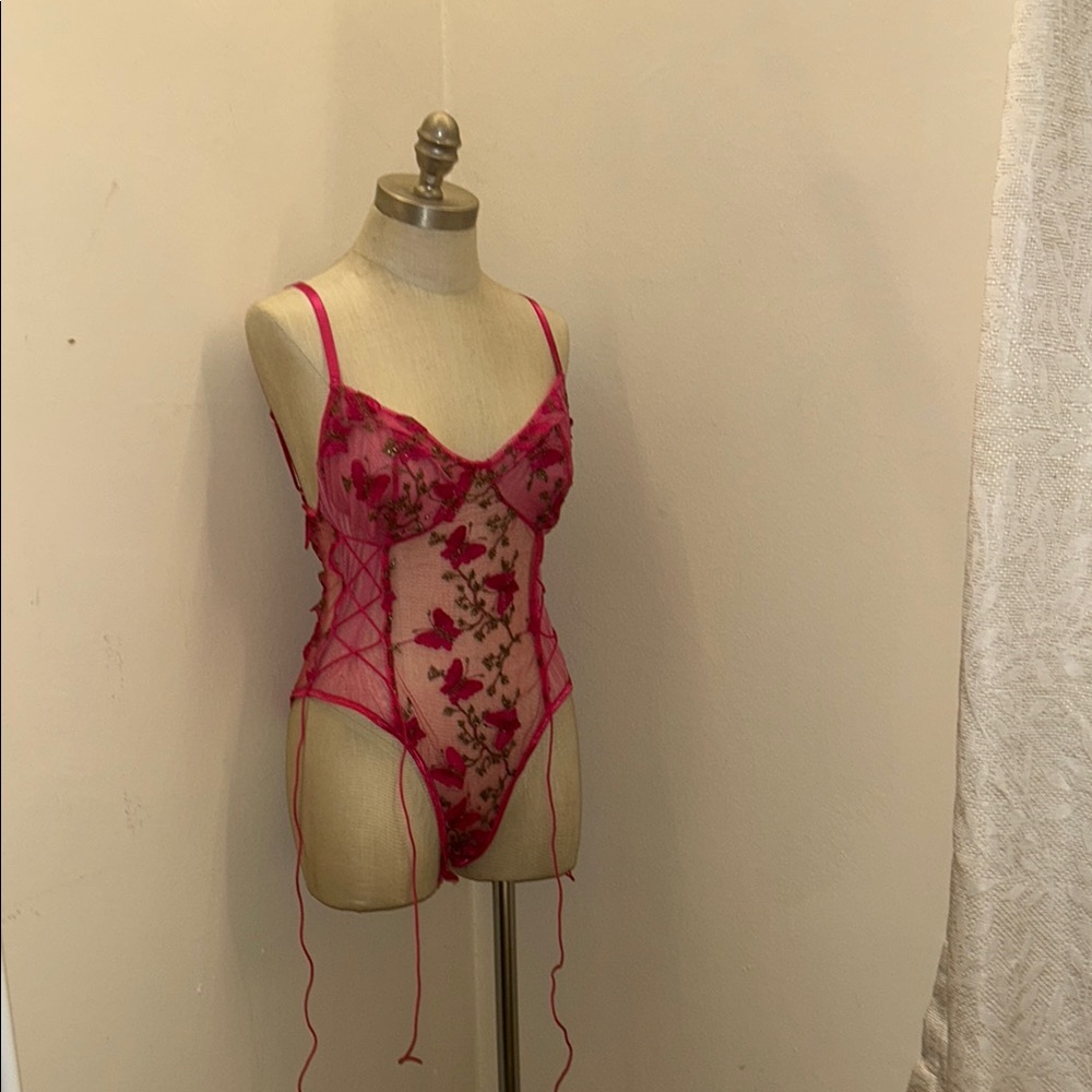 Floral Lace Lingerie Bodysuit in Pink